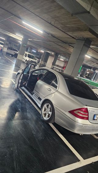 Mercedes-Benz Clase C 2006