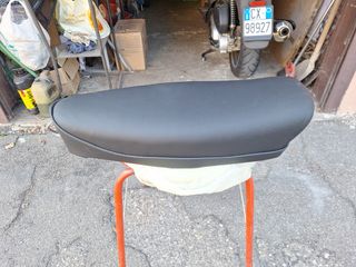 Sella lunga per vespa 50