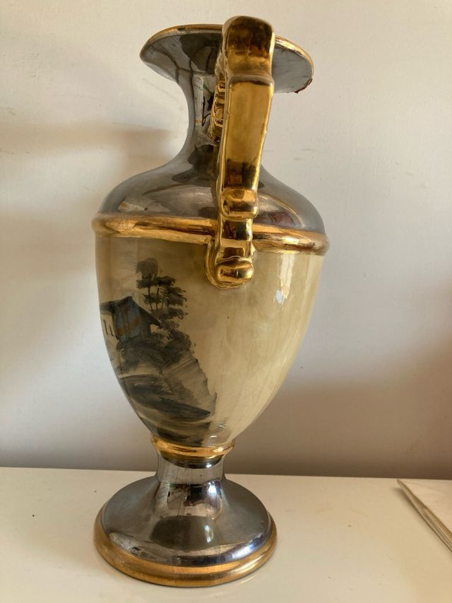 Vaso in Ceramica Argento e Oro – Paesaggio Dipinto a Mano – Anni ’50 – Stile Rococò