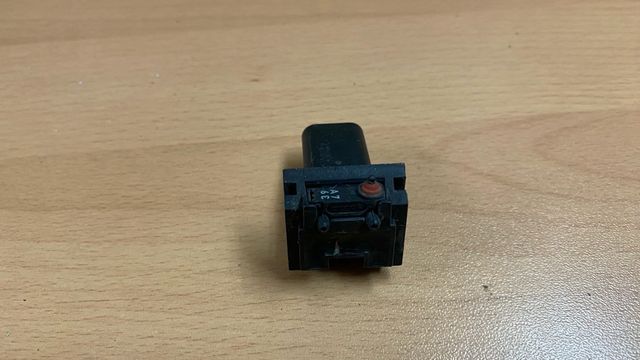 Boton maletero citroen c4