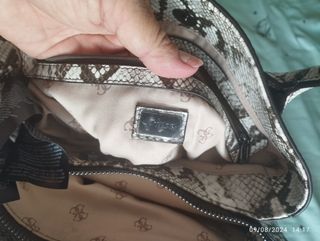 Bolso Guess con bandolera para cruzar