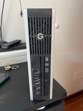 TORRE HP con teclado y raton 