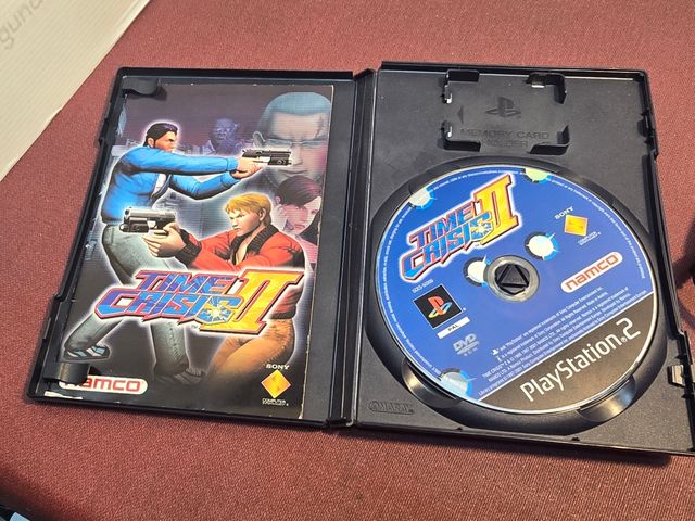 Lote pistola G-Con 2 + Juego Time Crisis II