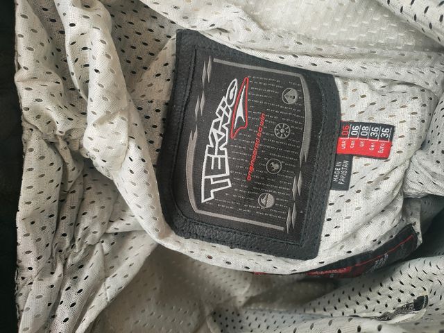 Pantalón cuero moto marca Teknic mujer T36