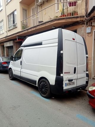  Furgoneta Renault Trafic 2005