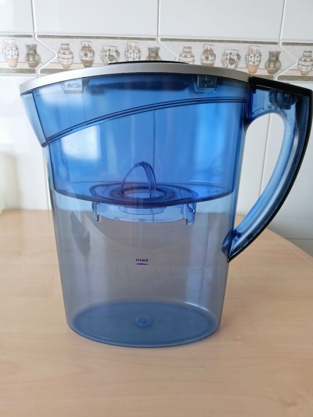 Jarra purificadora de agua Jata
