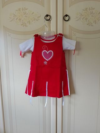 Completo maglietta + abito 9 mesi