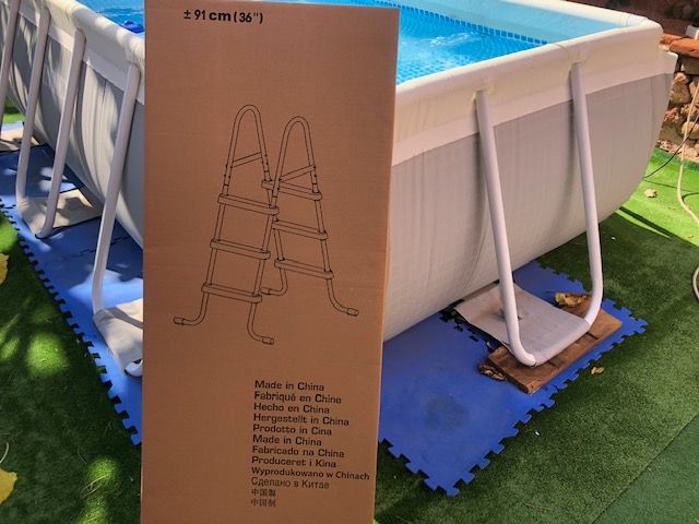 Escalera Piscina INTEX