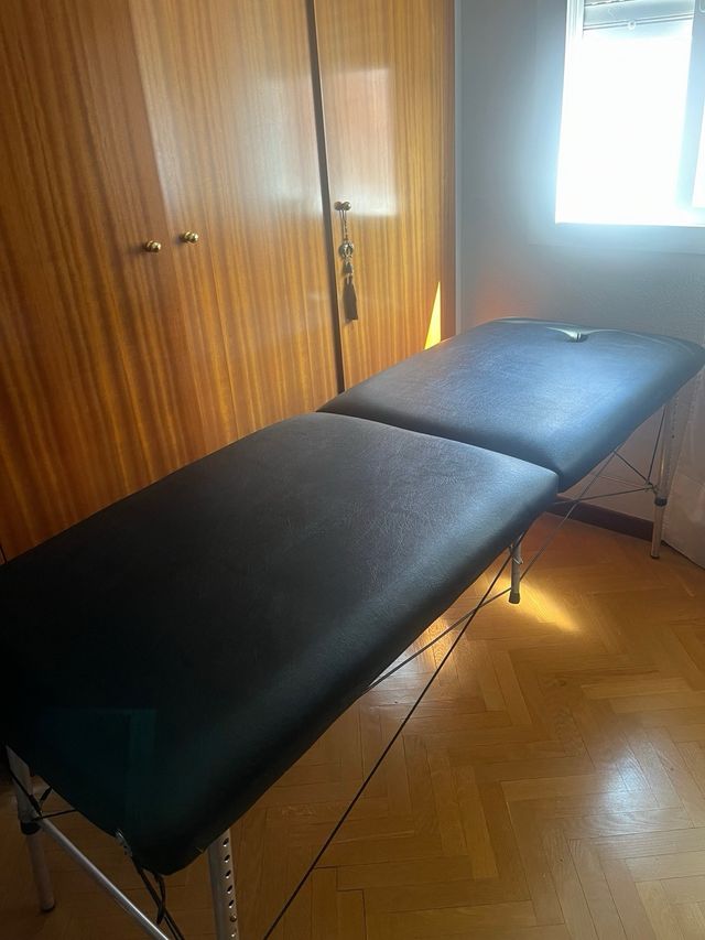 Camilla de Masajes con Patas de aluminio