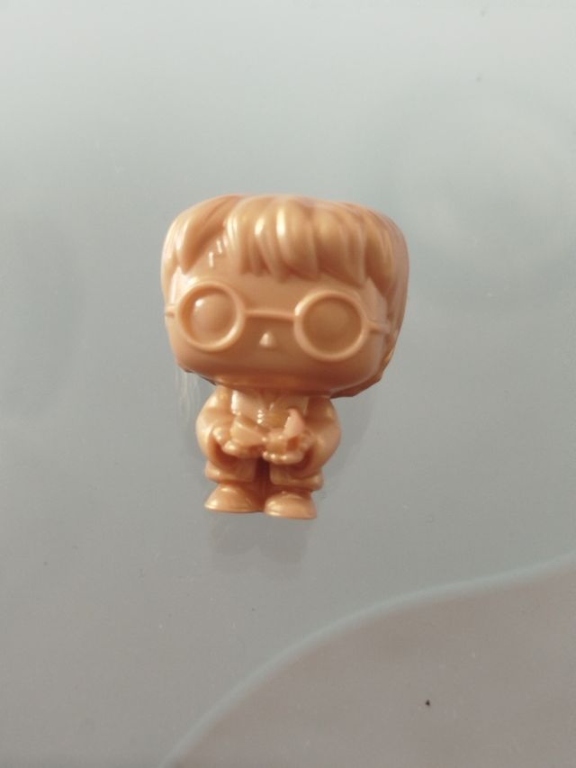 💛 Funko Harry Potter dorado (Kinder)
