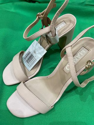 Sandalia color Nude