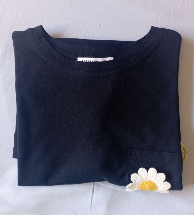 T-shirt donna. Nuova