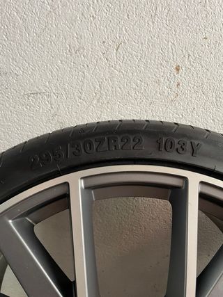 Llantas Audi R22