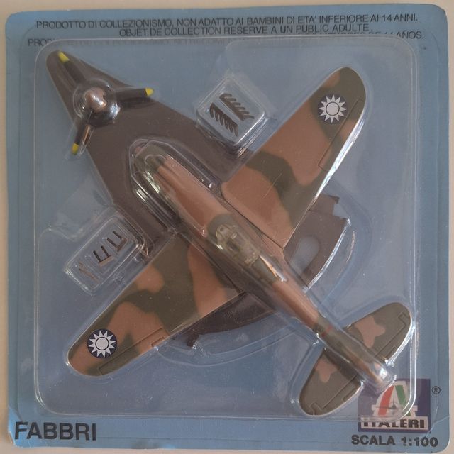 AVION P-40B + MiG-17 F