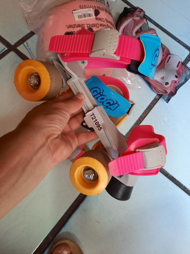 Pattini casco e relative protezioni 26/32