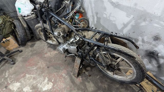 TODO, uerge! Sanglas 400Y