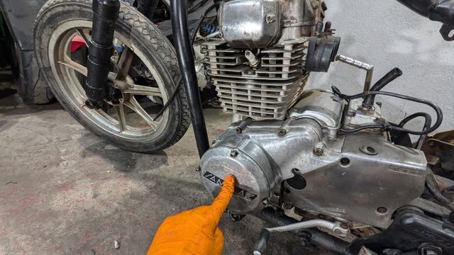 TODO, uerge! Sanglas 400Y