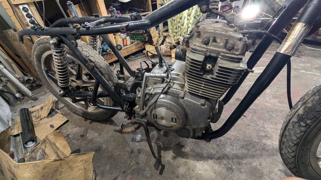 TODO, uerge! Sanglas 400Y