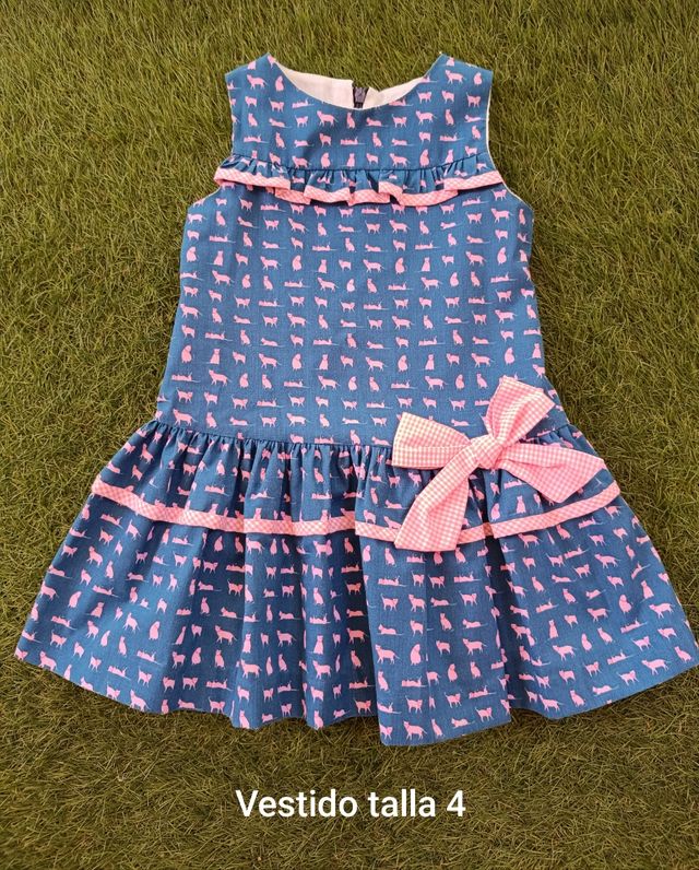 Vestido gatitos con lazo en color rosa. Talla 4