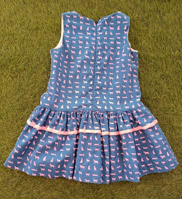 Vestido gatitos con lazo en color rosa. Talla 4