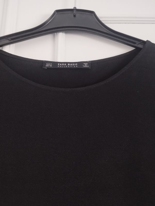 Camisa con volantes y topitos