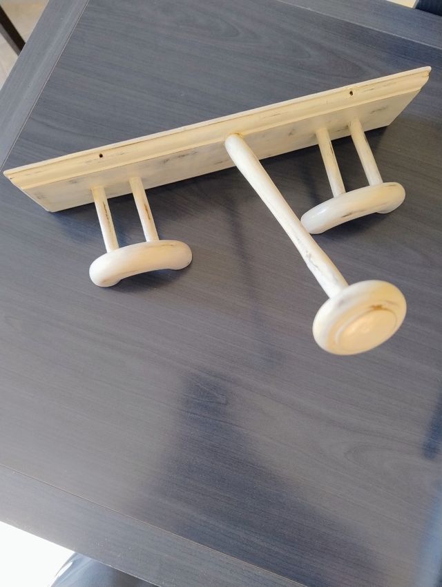 Cappelliera e appendiabiti in legno