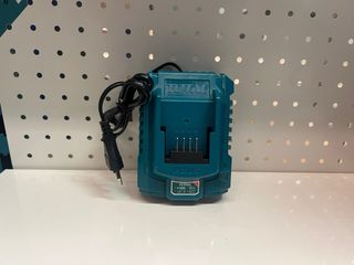 Llave Impacto 1/2” a batería