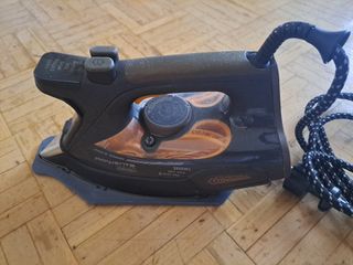 PLANCHA DE ROPA ROWENTA  2600W