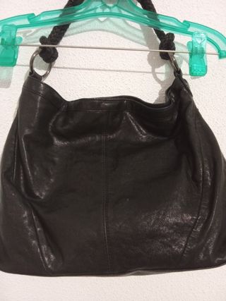 Bolso de piel negro 