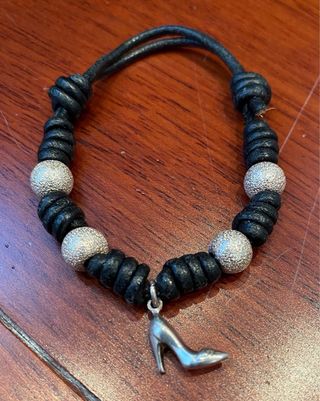 Pulsera de cuero y plata