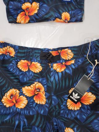 Adidas original conjunto flores