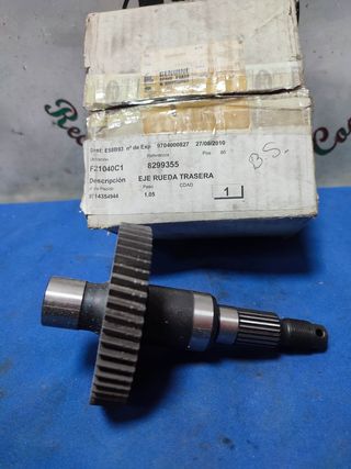 Vespa primavera, eje rueda trasera