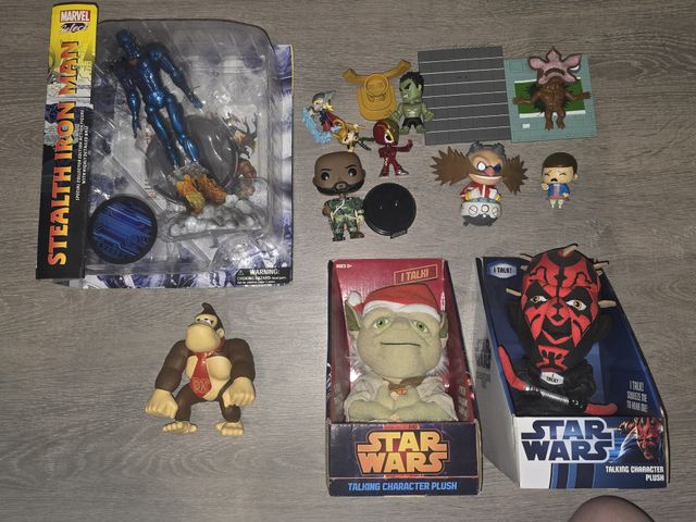 Pack 10 Figuras/peluches Star wars - Marvel...
