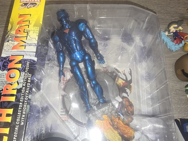 Pack 10 Figuras/peluches Star wars - Marvel...