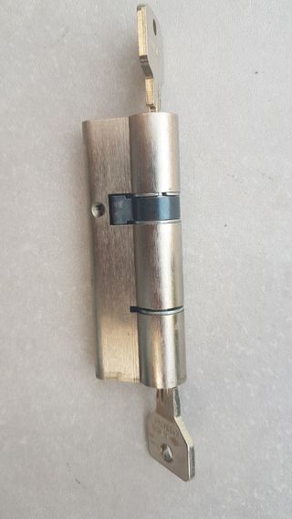 Bombin CESA 90mm cerradura 30x60
