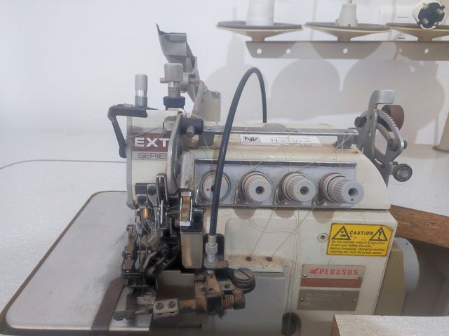 Remalladora de 5 hilos