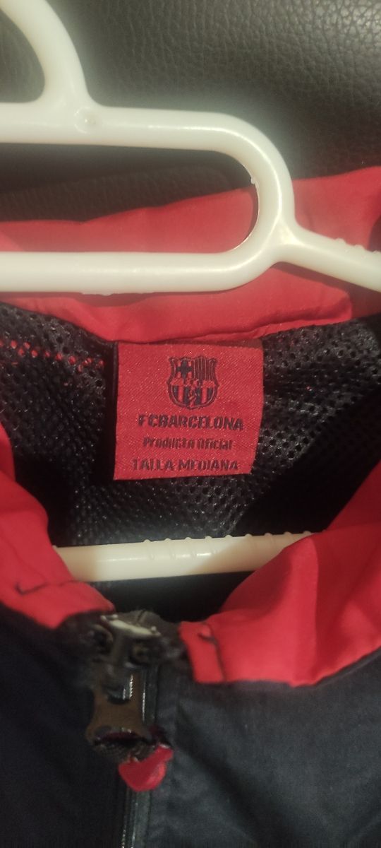 Cortavientos azul marino barça