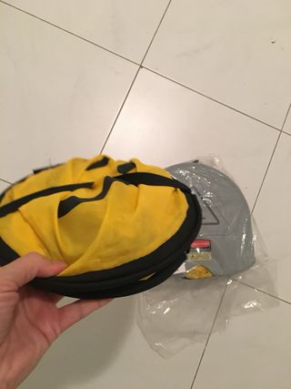Señal suelo mojado plegable