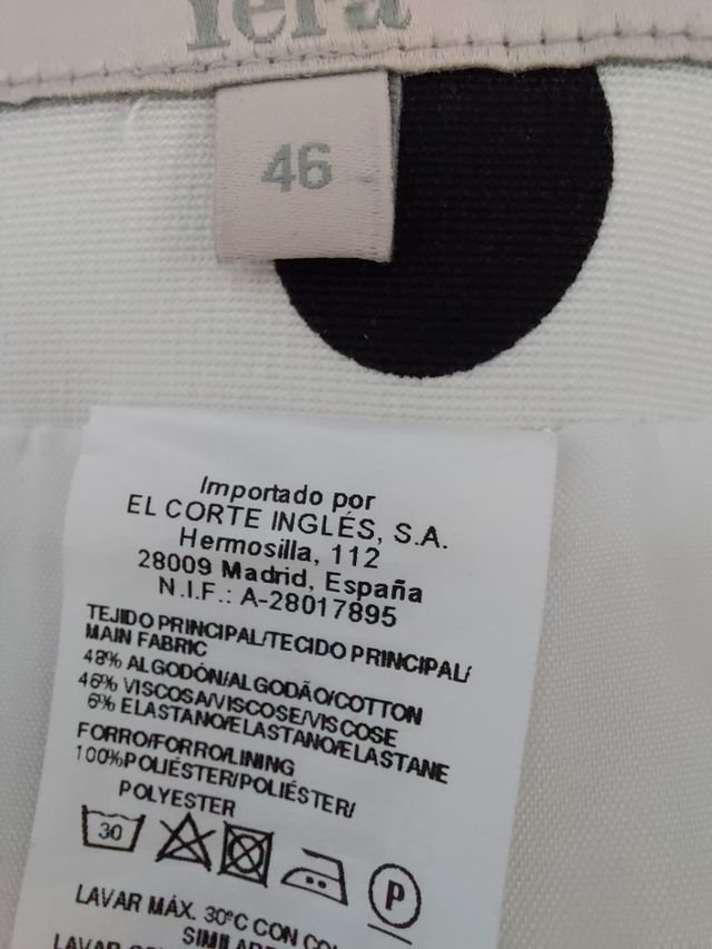 Falda  lunares, Yera