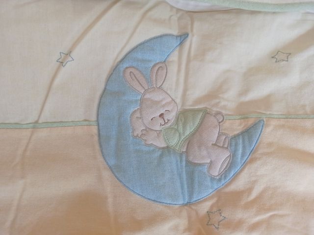 Edredón y funda de cuna