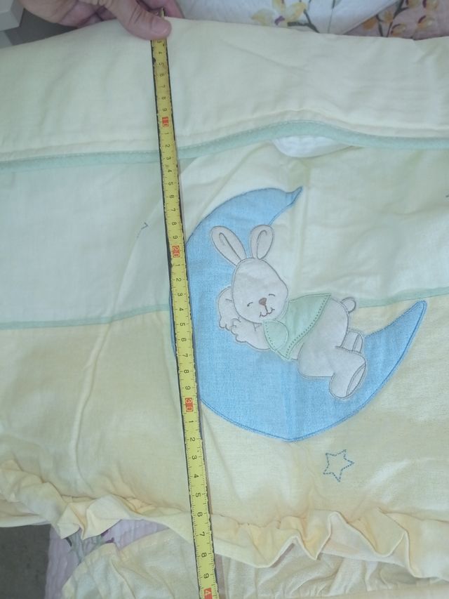 Edredón y funda de cuna