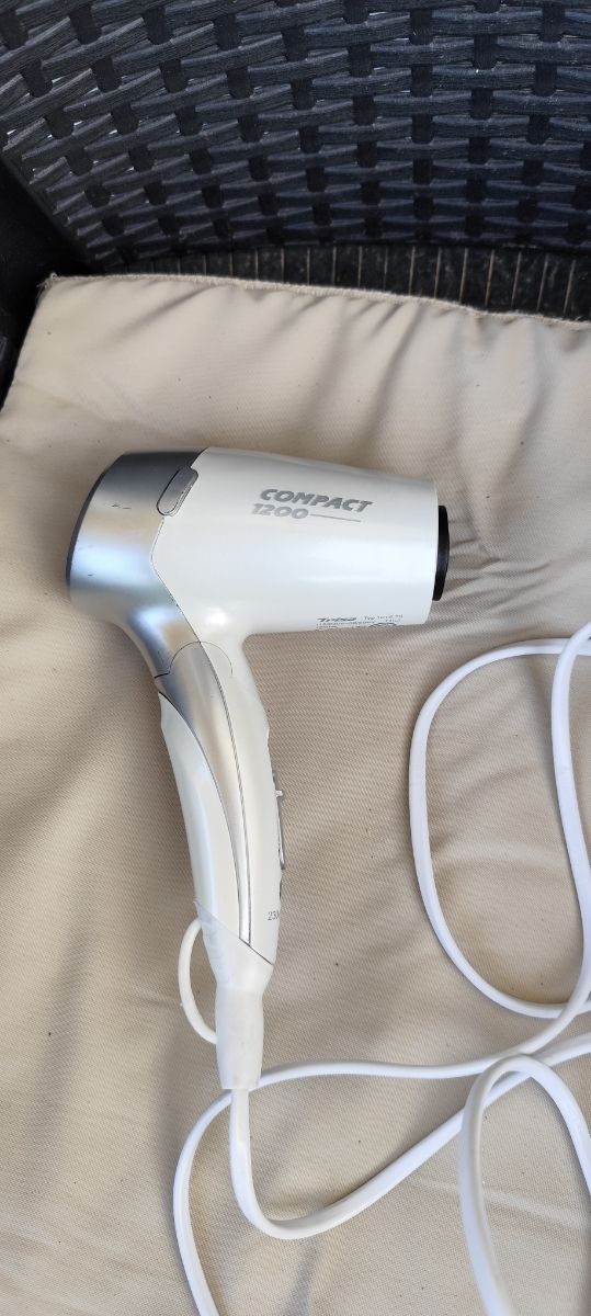 2 phon 1 pieghevole asciugacapelli 