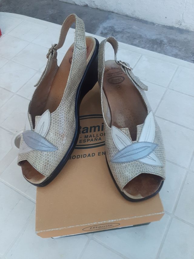 Sandalias piel. Muy buen estado.