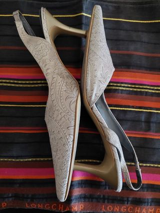 Zapatos de Tacón Destalonados