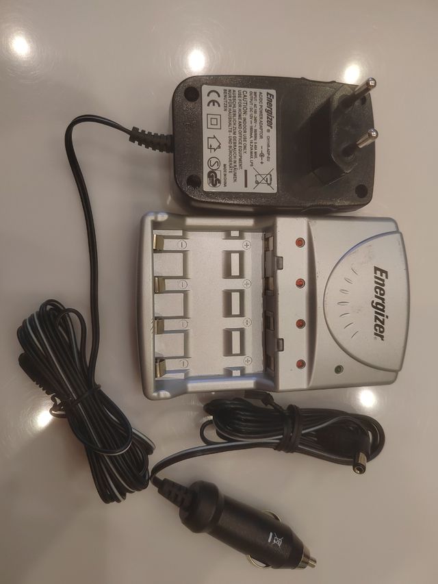 Cargador pilas Energizer
