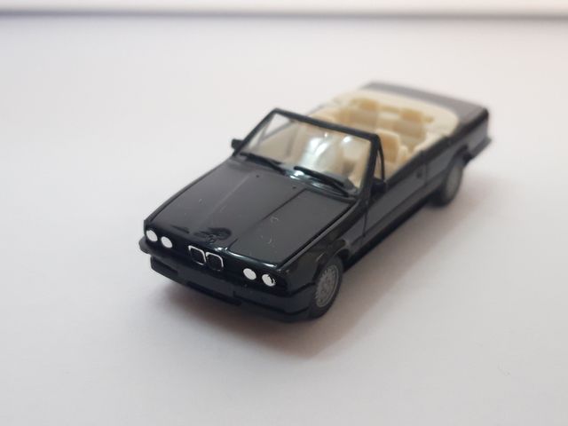 HERPA 1/87 BMW 325i CABRIOLET