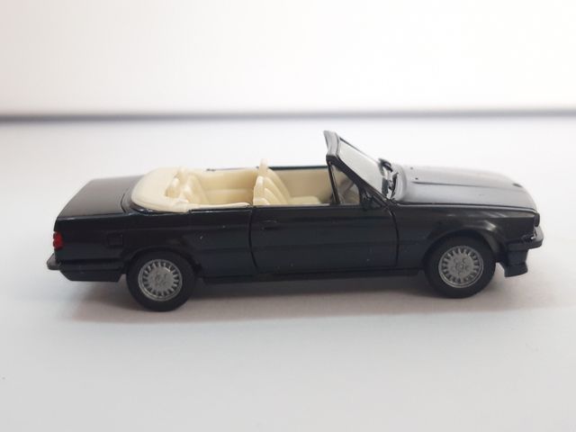 HERPA 1/87 BMW 325i CABRIOLET