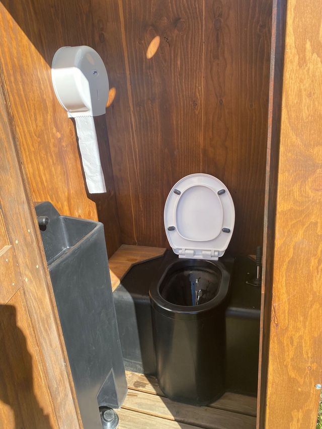 Alquiler wc de madera