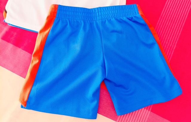 EQUIPACIÓN DE BALONCESTO NIÑO