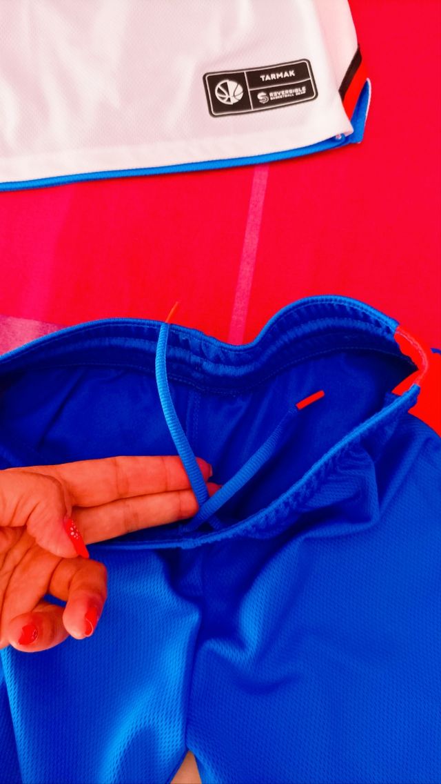 EQUIPACIÓN DE BALONCESTO NIÑO